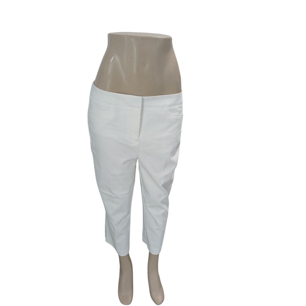 Chico's Staight Leg Capri/ NWT/ Slimming Pants//White/1.5 (M)